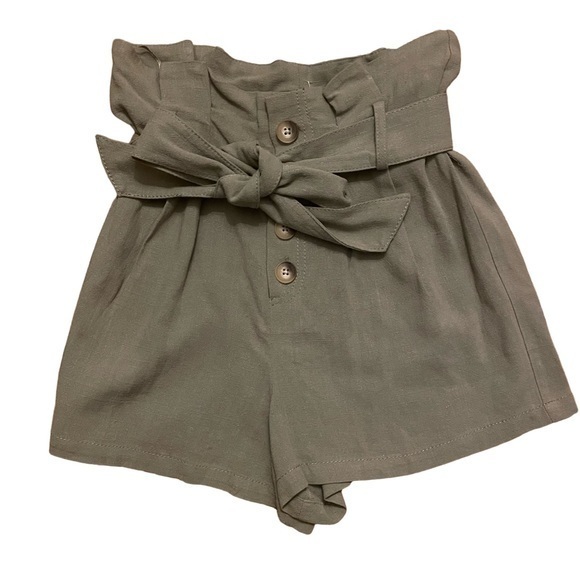 Topshop Pants - TopShop High Waisted Shorts in Sage Green Size 2